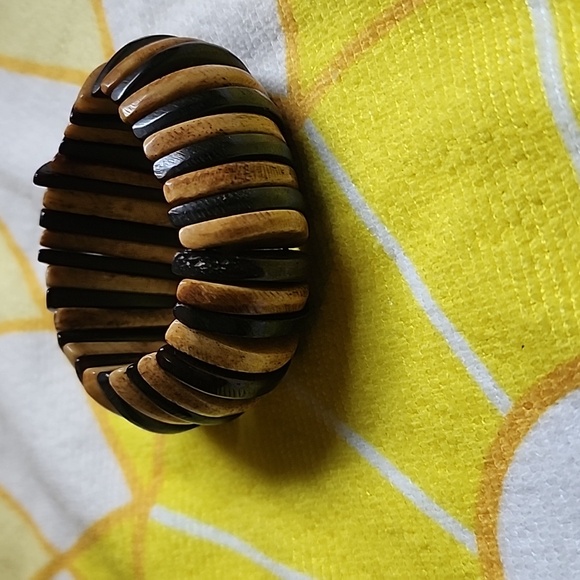 EUC - Wooden Cuff Stretch Bracelet in Light and Dark Brown - Picture 3 of 8